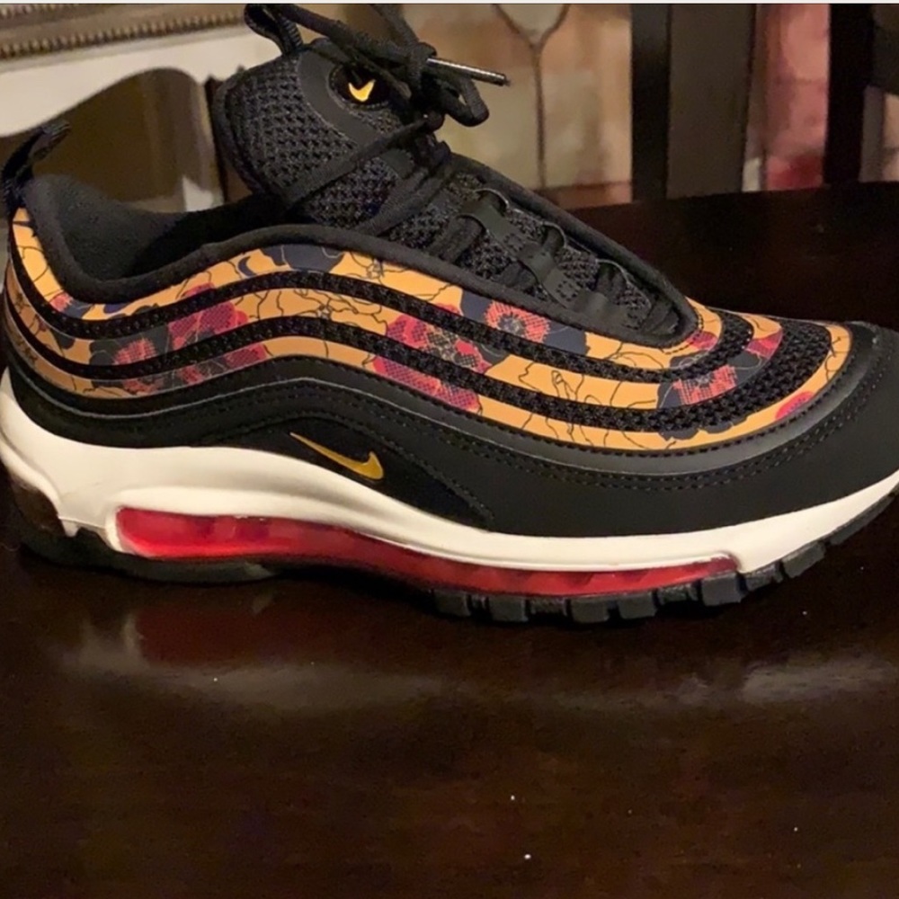 NIKE AIR MAX 97 SE FLORAL SIZE 6